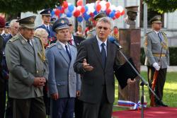 Spomienková slávnosť spojená s konferenciou pri príležitosti 125. výročia narodenia arm. gen. Rudolfa Viesta Spomienková slávnosť spojená s konferenciou pri príležitosti 125. výročia narodenia arm. gen. Rudolfa Viesta