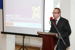 Spomienková slávnosť spojená s konferenciou pri príležitosti 125. výročia narodenia arm. gen. Rudolfa Viesta Spomienková slávnosť spojená s konferenciou pri príležitosti 125. výročia narodenia arm. gen. Rudolfa Viesta