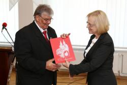 Spomienková slávnosť spojená s konferenciou pri príležitosti 125. výročia narodenia arm. gen. Rudolfa Viesta Spomienková slávnosť spojená s konferenciou pri príležitosti 125. výročia narodenia arm. gen. Rudolfa Viesta
