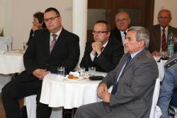 Spomienková slávnosť spojená s konferenciou pri príležitosti 125. výročia narodenia arm. gen. Rudolfa Viesta Spomienková slávnosť spojená s konferenciou pri príležitosti 125. výročia narodenia arm. gen. Rudolfa Viesta